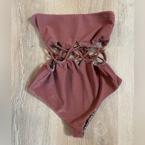 Acacia Manduka swimsuit in color mauve